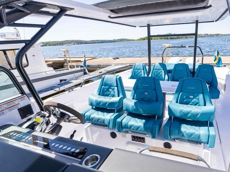 GR Boat Rental Skiathos Boat Hire Skiathos Experience the Axopar Brabus, the most luxurious boat rental in Skiathos. The ultimate choice for a premium day at sea, with twin-engine power and for up to 10 people.