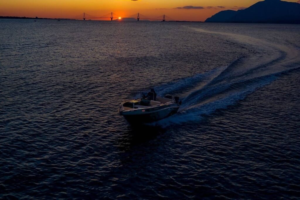 GR Boat Rental Skiathos Nireus Black Edition GR Boat Rental has over 20+ years of experience in boat rentals, hire, and private trips around Skiathos. Choose from no-licence boats, luxury boat rentals, or private trips with a skipper.