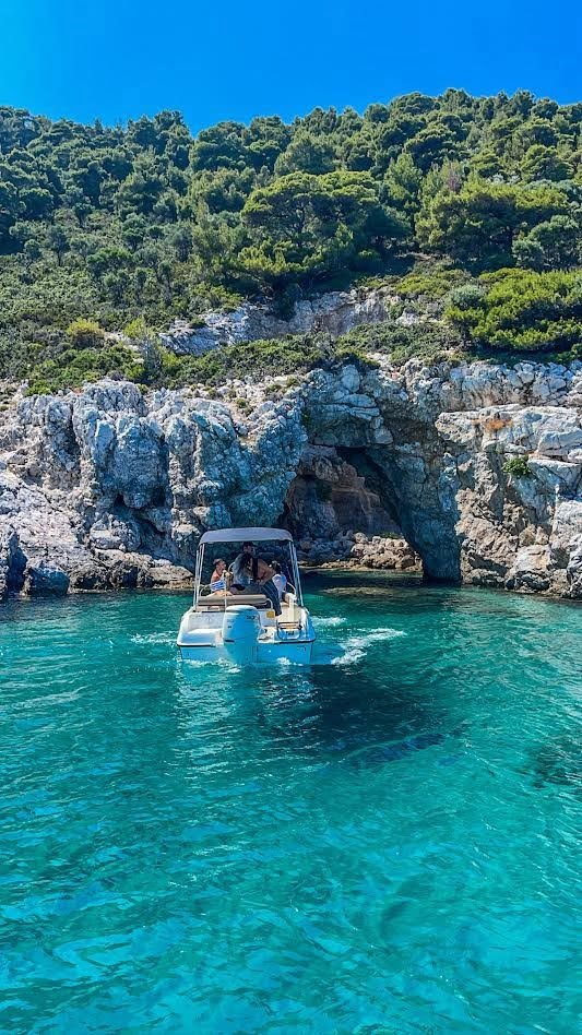 GR Boat Rental Skiathos Boat Hire Skiathos GR Boat Rental has over 20+ years of experience in boat rentals, hire, and private trips around Skiathos, Lalaria, Skopelos and Alonissos. Choose from no-licence boats, luxury boat rentals, or private trips with a skipper.