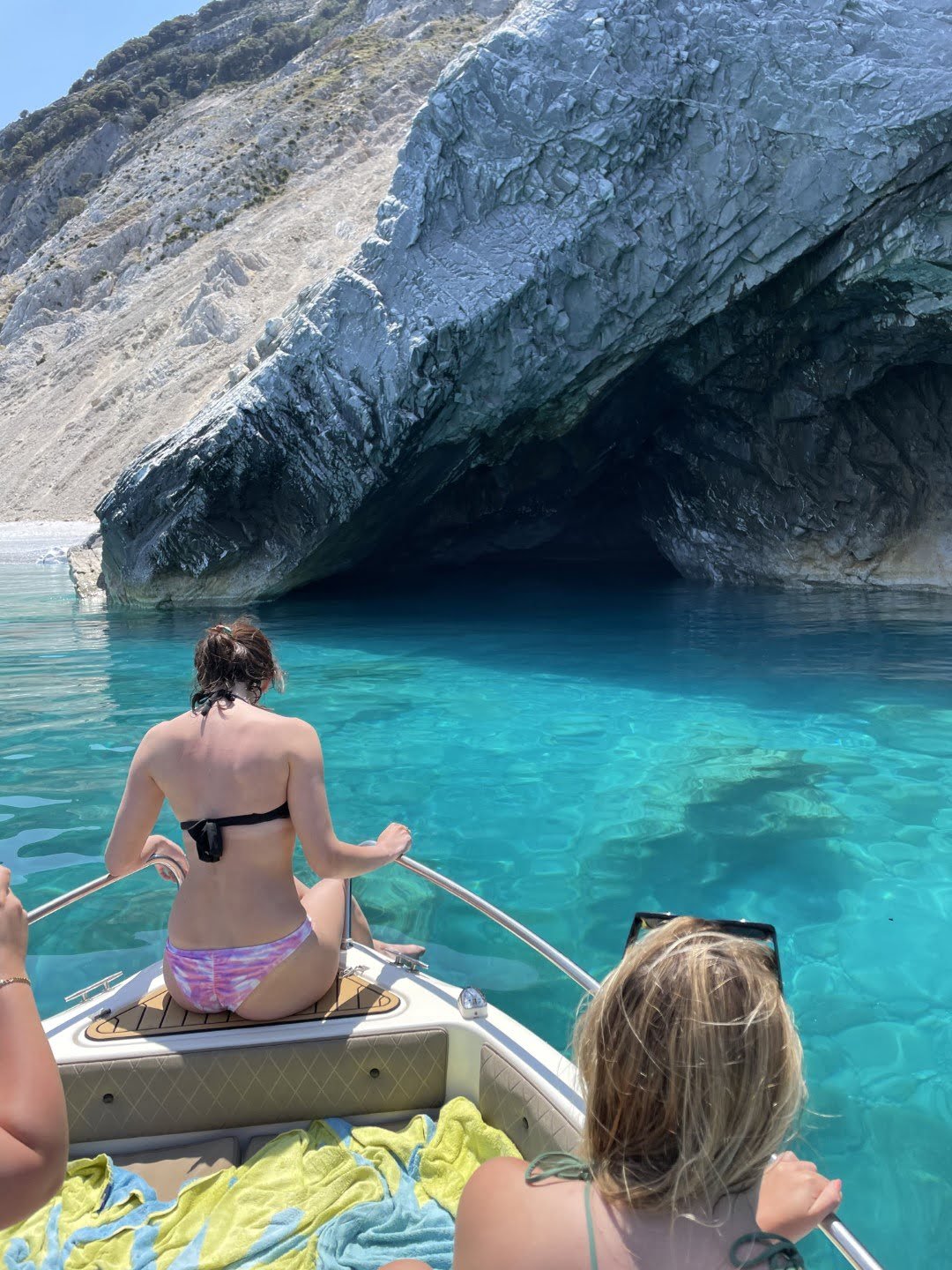 GR Boat Rental Skiathos Boat Hire Skiathos GR Boat Rental has over 20+ years of experience in boat rentals, hire, and private trips around Skiathos, Lalaria, Skopelos and Alonissos. Choose from no-licence boats, luxury boat rentals, or private trips with a skipper.